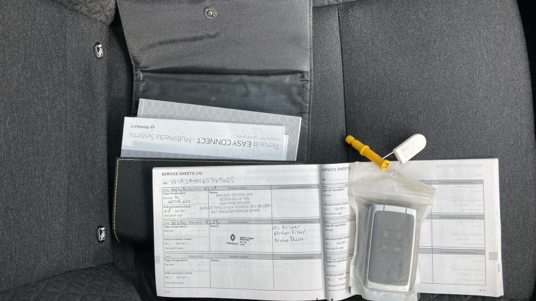 Renault Clio 1.0 TCe 100 Iconic 5dr [Bose] Petrol Hatchback